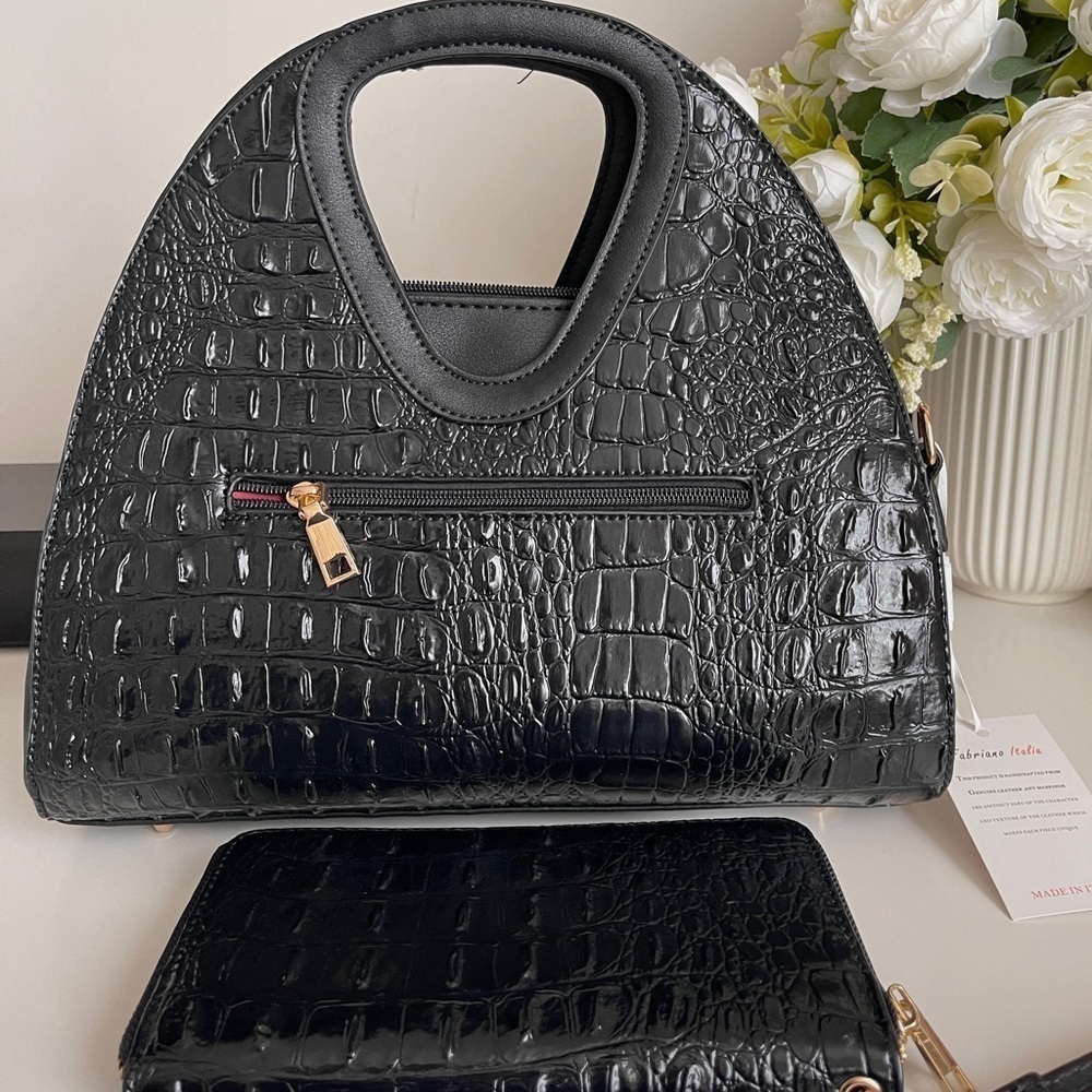 Fabriano Italia Black‎ Crocodile-Embossed Women's Bag Set